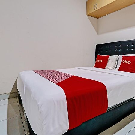 Oyo 92772 Losmen Diah Syariah Langsa Exterior photo